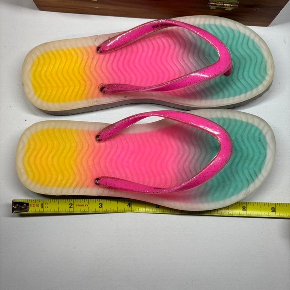Kids Flip Flops Thong Sandals Sz 4-4.5 Rainbow Ombre Glitter Straps Girls Summer - Picture 3 of 5